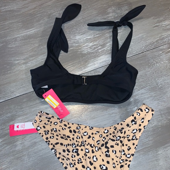 Target bathing suit NEW WITH TAGS - Picture 4 of 4